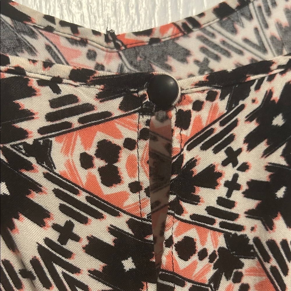 Romper w/ Spaghetti Straps PomPom Hem detail Black & Pink - Picture 9 of 12